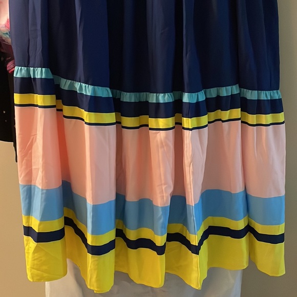 ELOQUII NWT Women’s Size 18/20 Colorblock Maxi Skirt Stripe navy blue pink - Picture 4 of 7